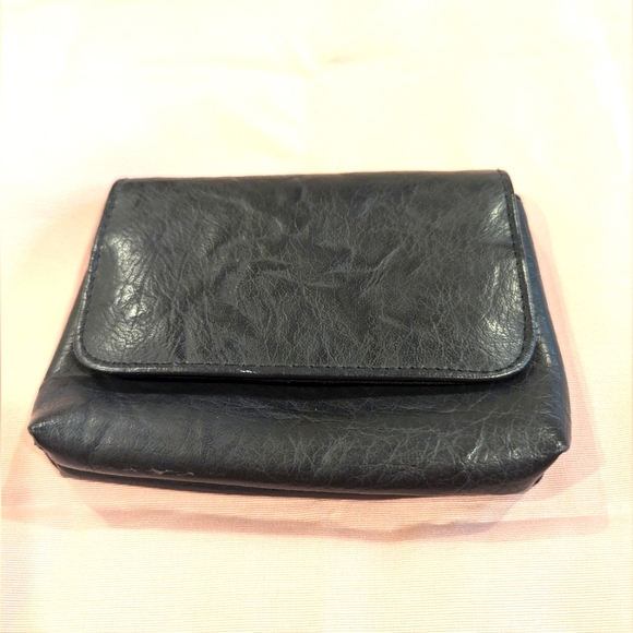 Small black wallet - Picture 1 of 4